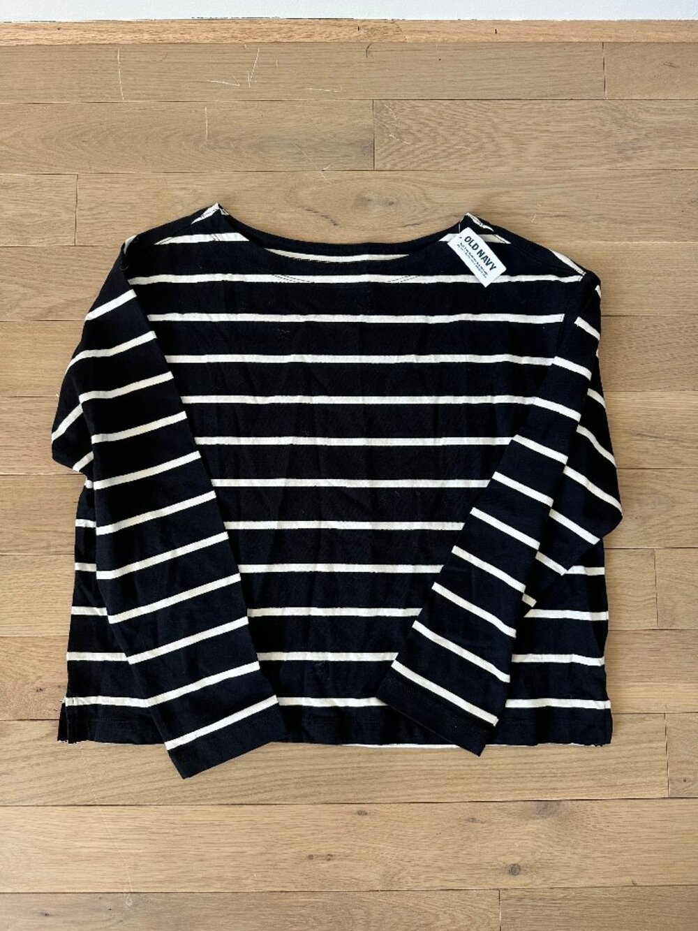 Old Navy Striped Boat Neck Long Sleeve Top Black M